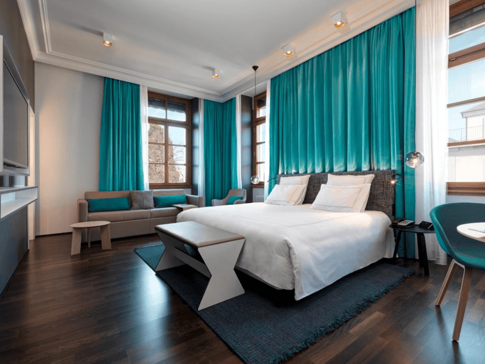 2 NIGHTS IN GENEVA WITH A 100 CHF GIFT CARD